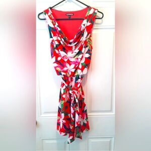 Bright Floral Express Wrap Dress with Plunging Neckline sz xs